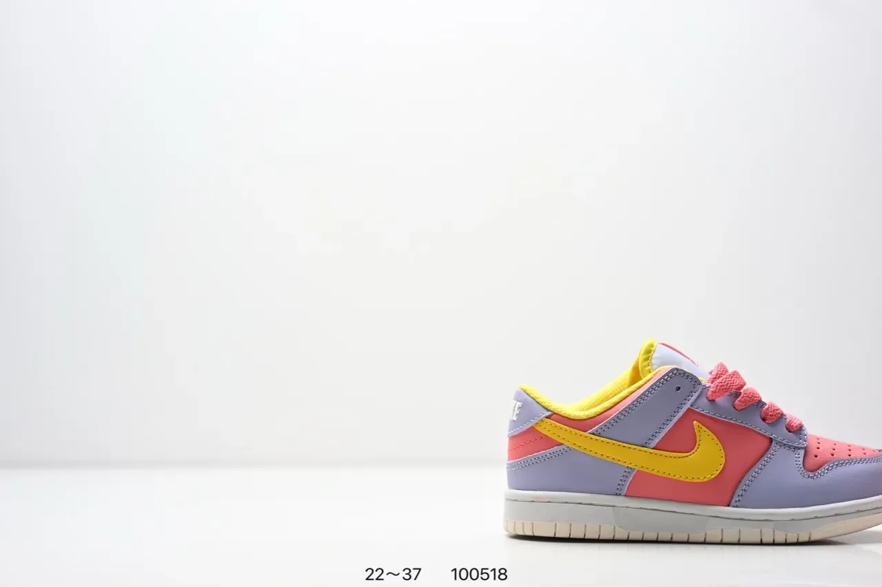 Nike Dunk Low Gray and White Lifestyle Sneakers 5