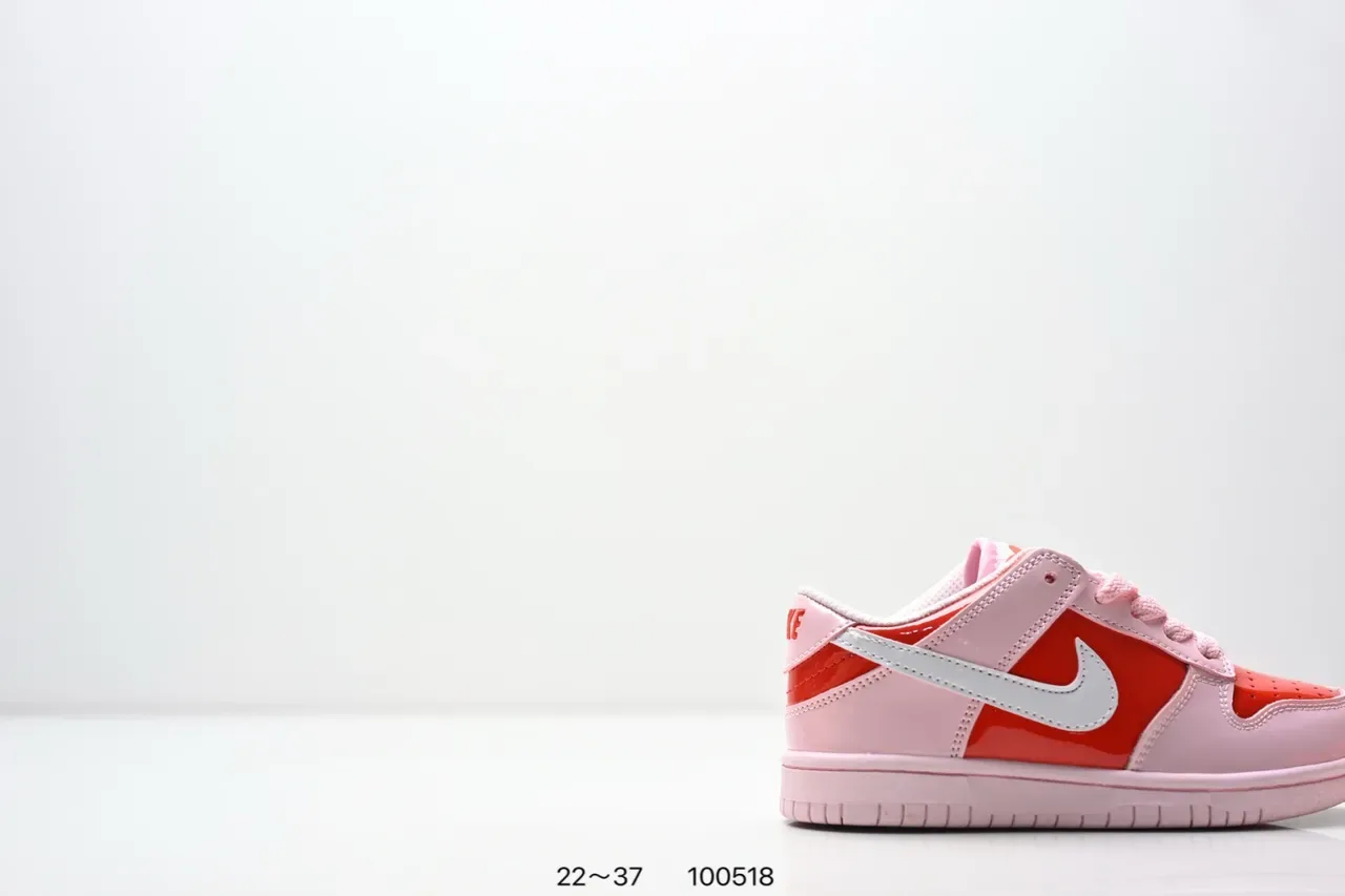 Nike Dunk Low Gray and White Lifestyle Sneakers 23