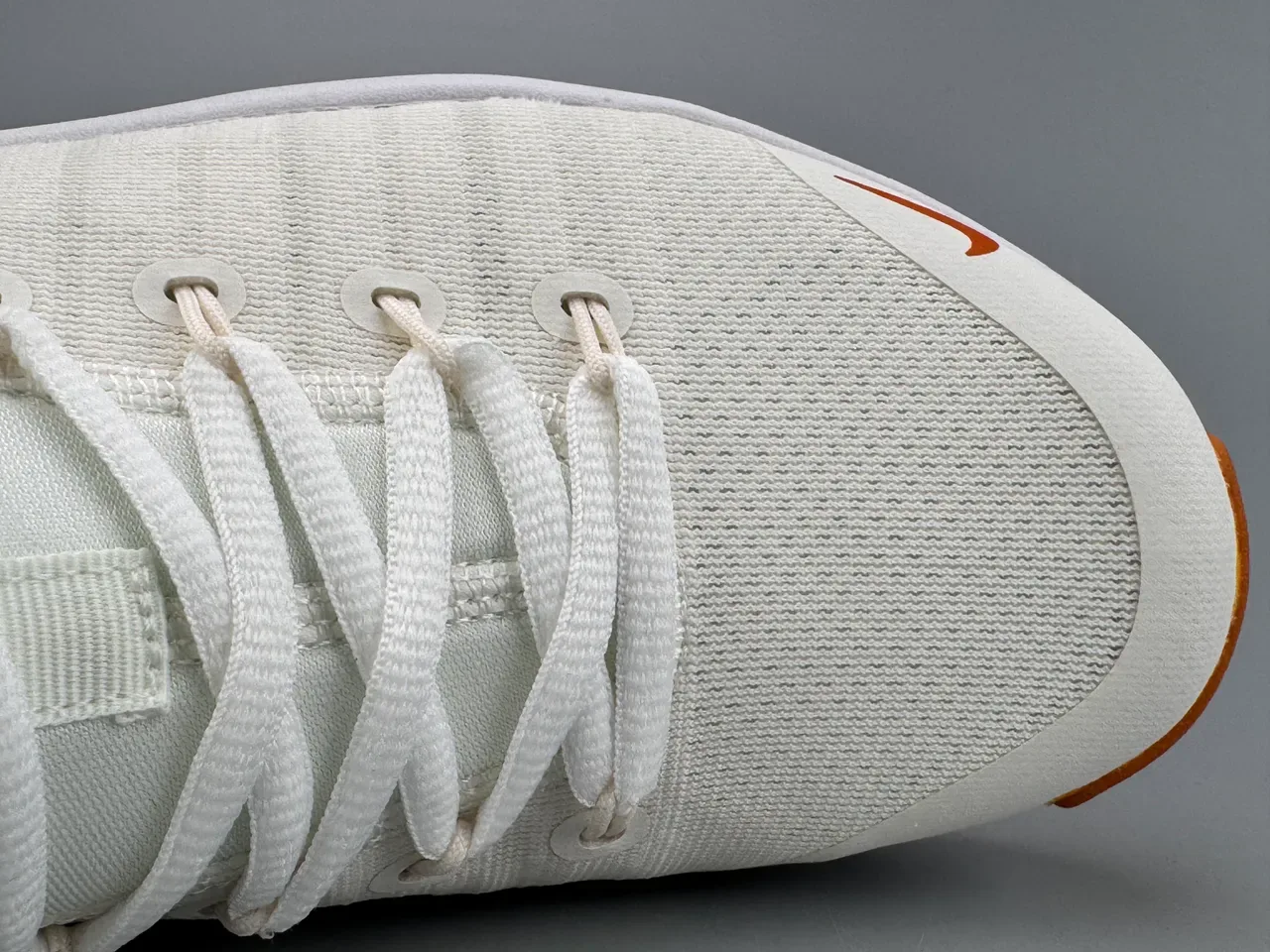 Nike Free Beige Brown Knit Upper Segmented Flex-Groove Midsole Chaussures de course 2