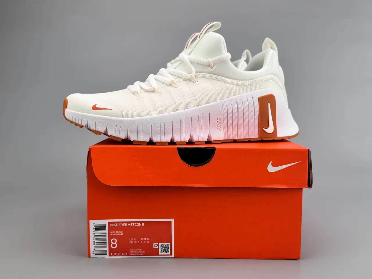 Nike Free Beige Brown Knit Upper Segmented Flex-Groove Midsole Chaussures de course 4