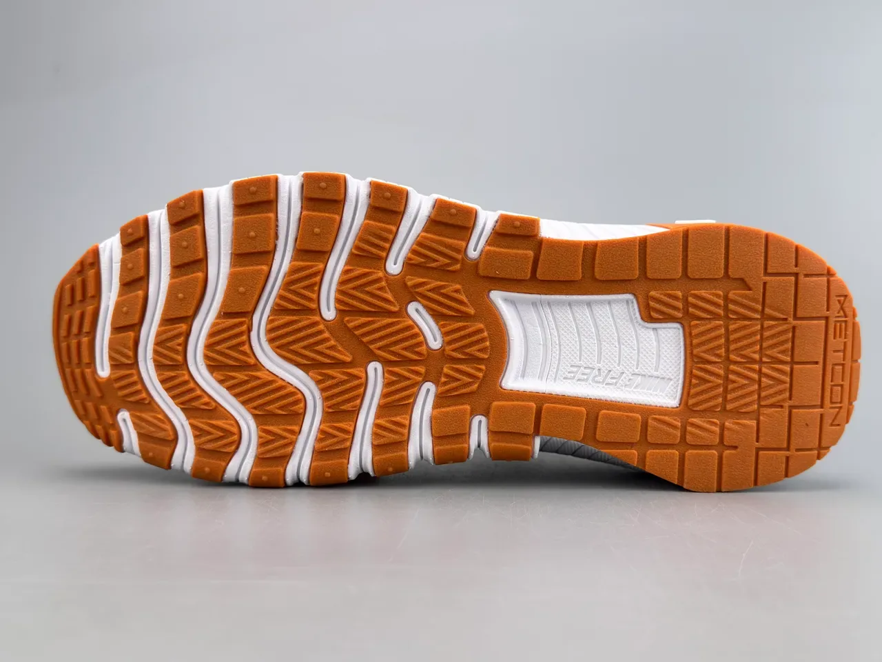 Nike Free Beige Brown Knit Upper Segmented Flex-Groove Midsole Chaussures de course 5
