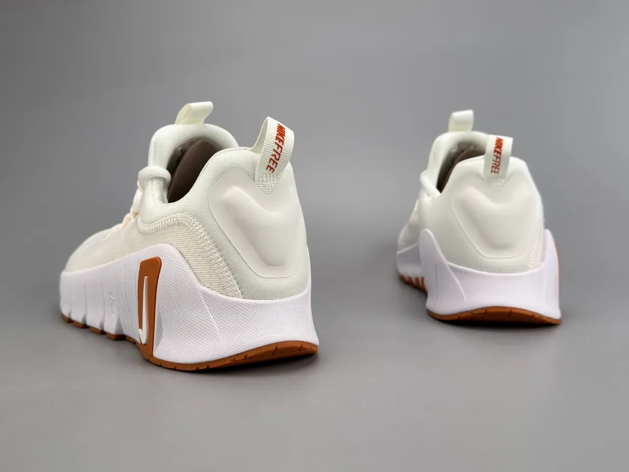 Nike Free Beige Brown Knit Upper Segmented Flex-Groove Midsole Chaussures de course 7