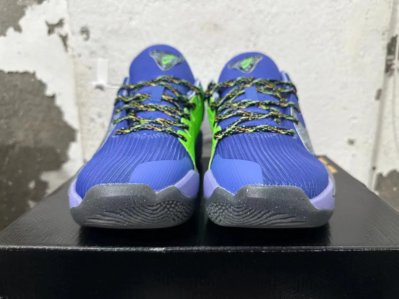 Nike Giannis Second Generation Purple Green Basketball Shoes 3