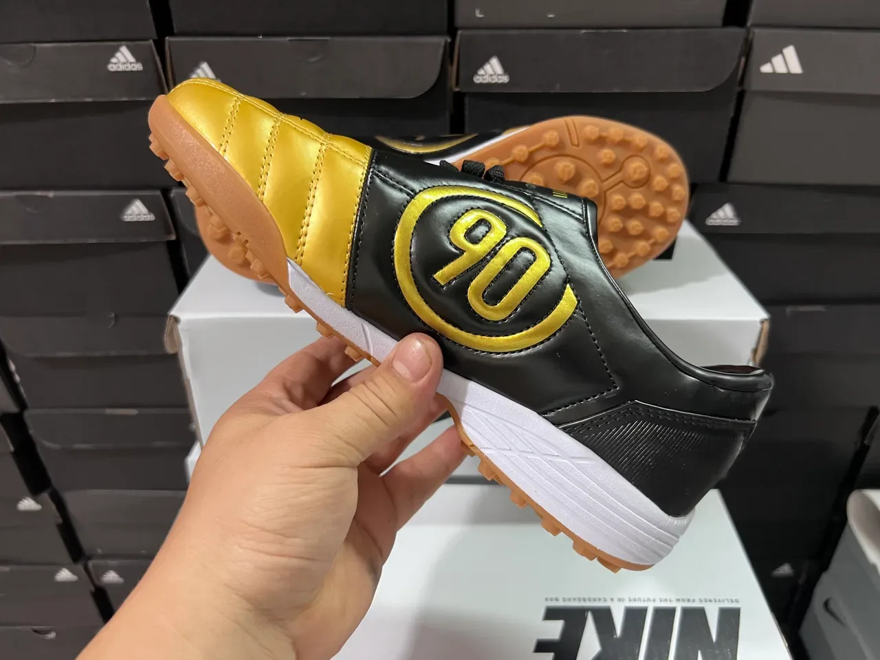 Nike Gold Black Metallic Quilted Upper Swoosh And Laces Indoor Soccer Shoes 4