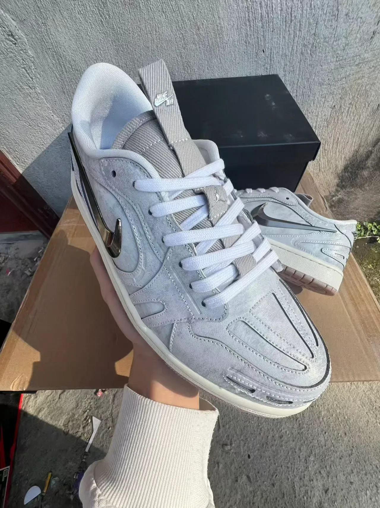 Nike Gray White Low-Top Metallic Swoosh Lifestyle Sneakers 2