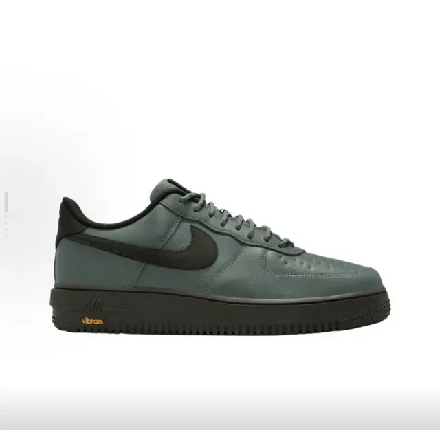Nike Green Black Low-Top Leather Upper Lifestyle Sneakers 6