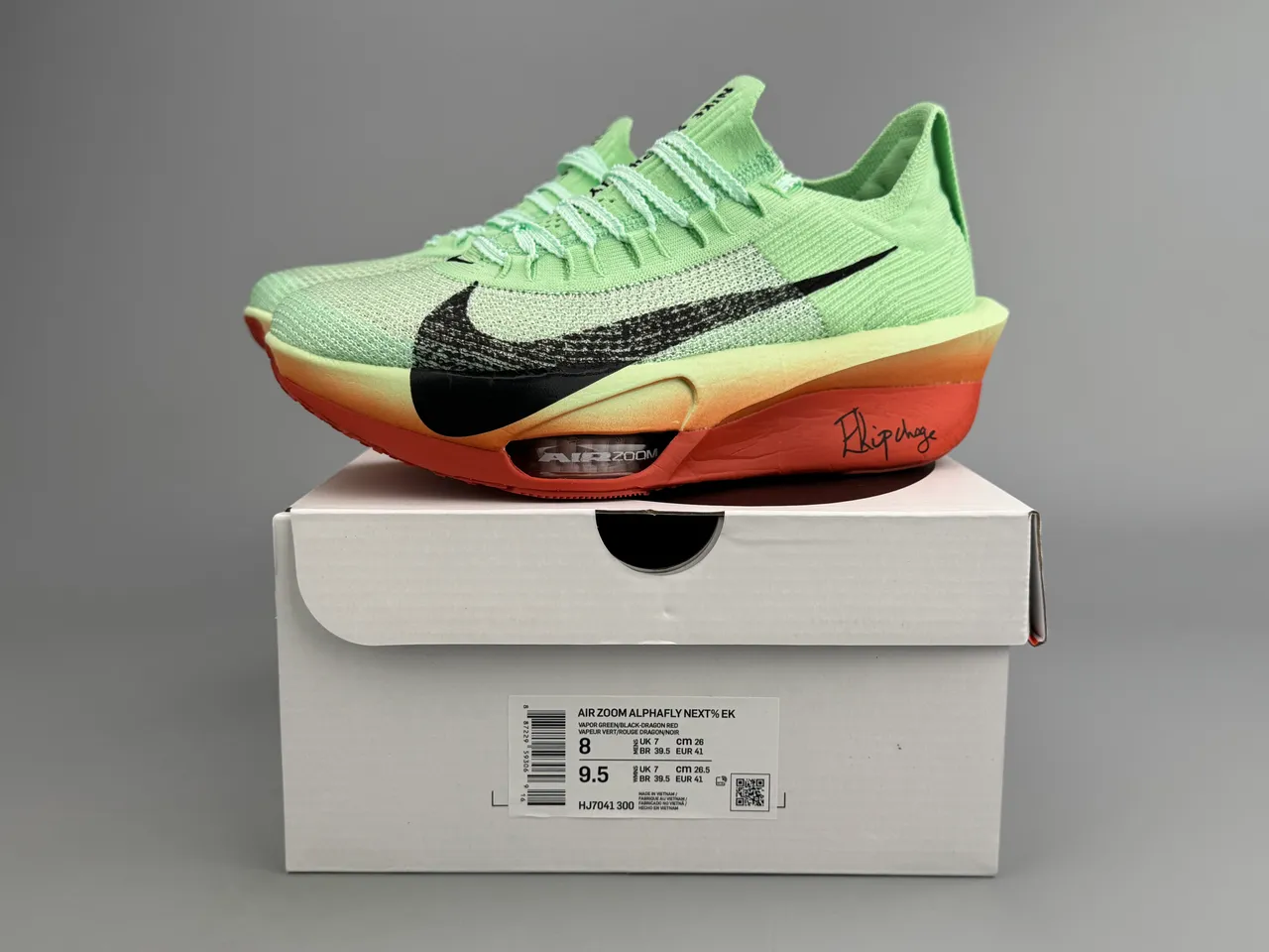 Nike Green Red Knit Upper Gradient Midsole Running Shoes 4