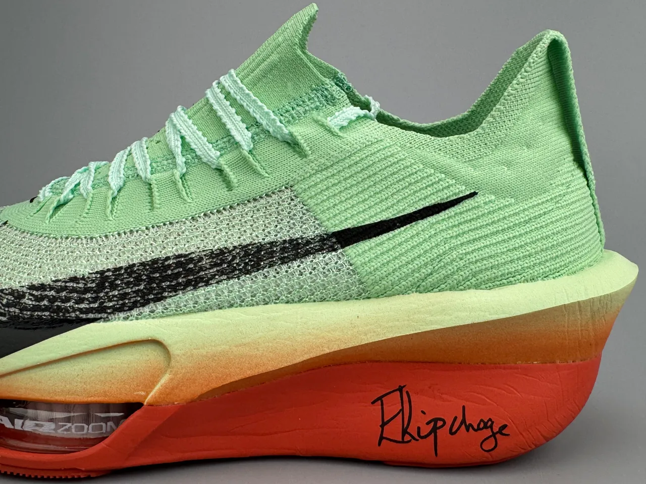 Nike Green Red Knit Upper Gradient Midsole Running Shoes 7