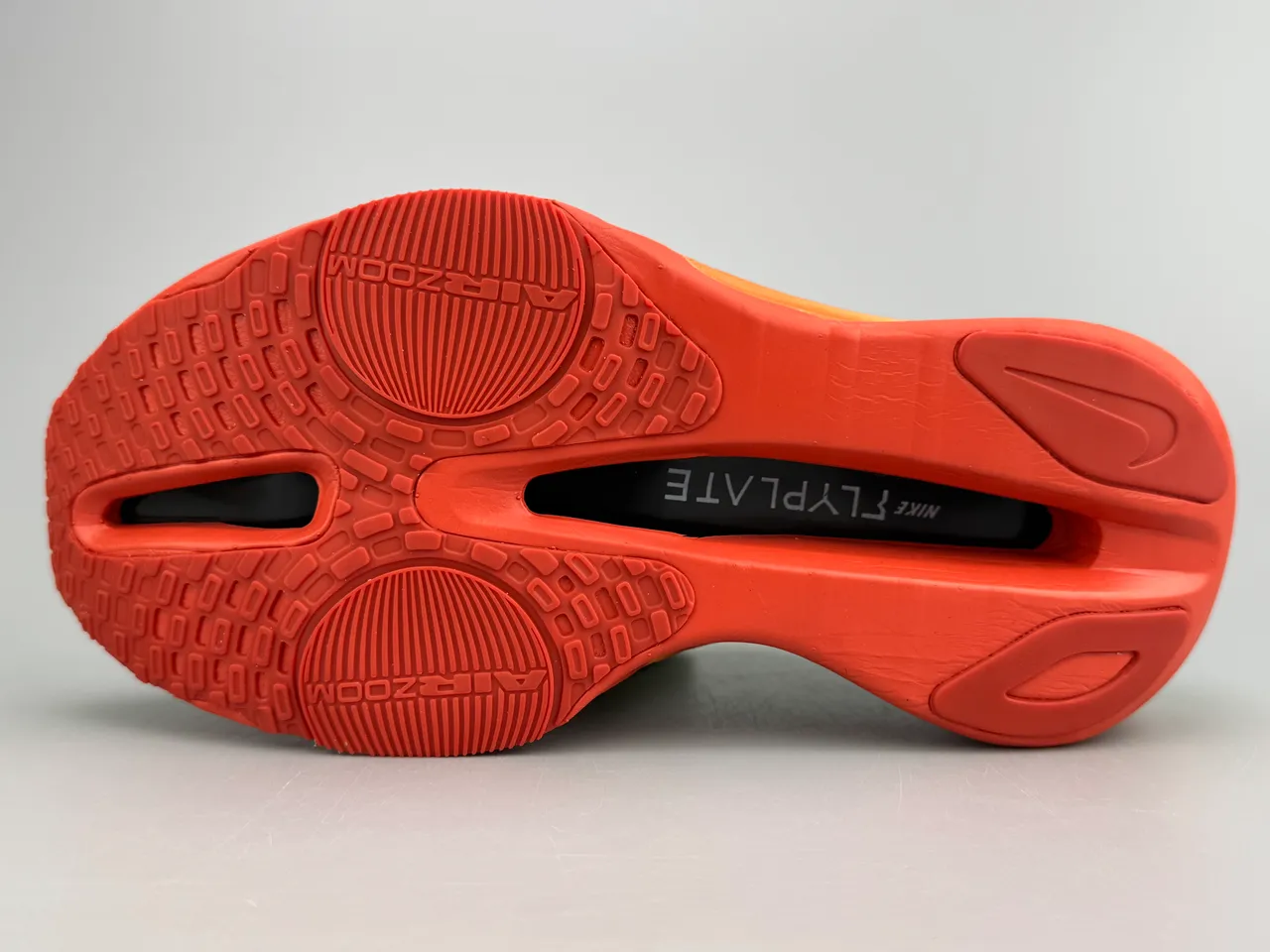 Nike Green Red Knit Upper Gradient Midsole Running Shoes 8