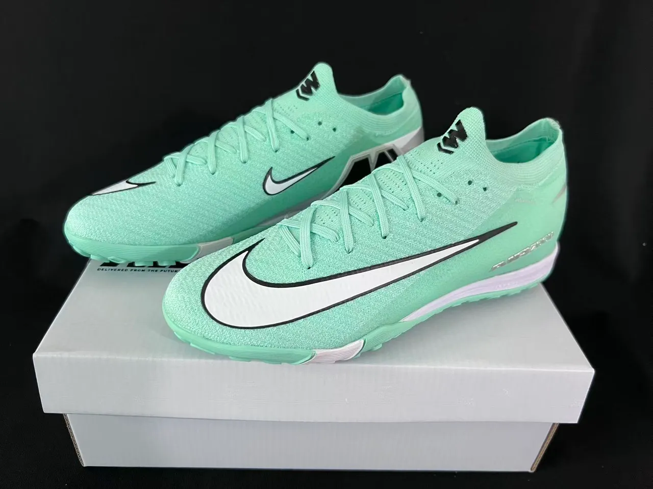Nike Chaussures de football turf vert blanc upper knit low-cut col style chaussette 10