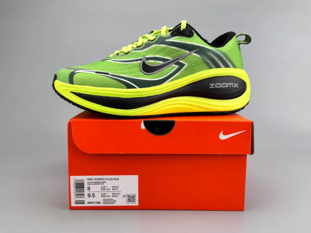 Nike Green Yellow Engineered Mesh Upper Wave-Patterned Overlays Running Shoes 4