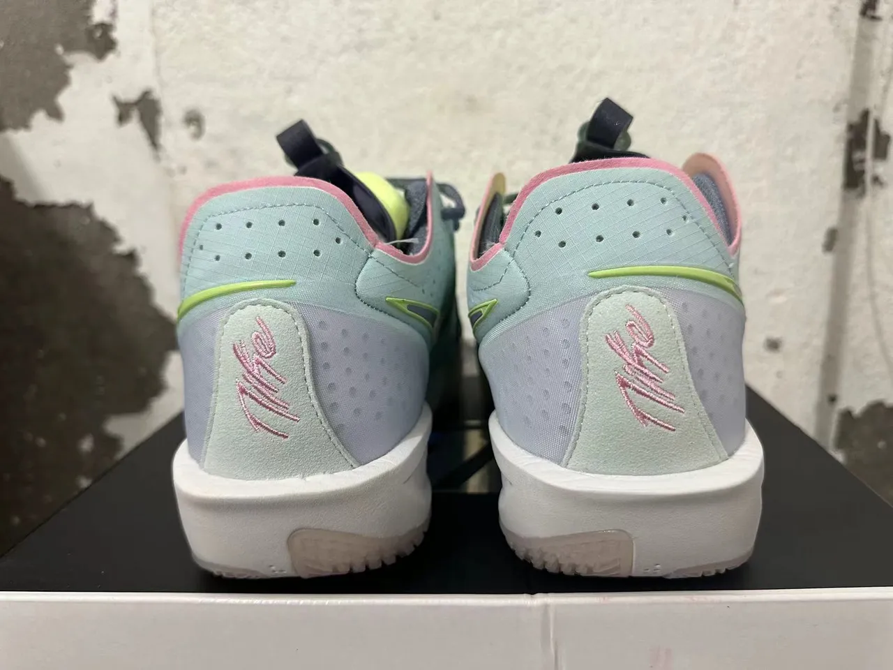 Nike GT Cut 3rd Generation Mint Pink Lime Basketball Shoes 2