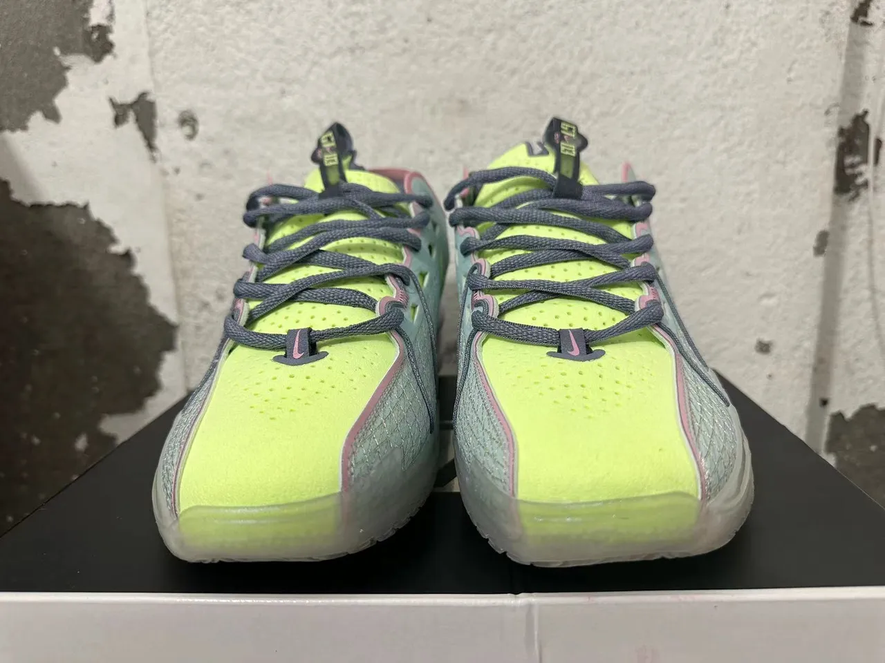 Nike GT Cut 3rd Generation Mint Pink Lime Basketball Shoes 3