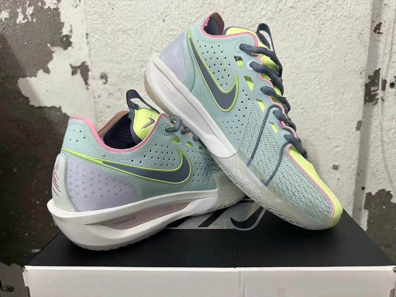 Nike GT Cut 3rd Generation Mint Pink Lime Basketball Shoes 5