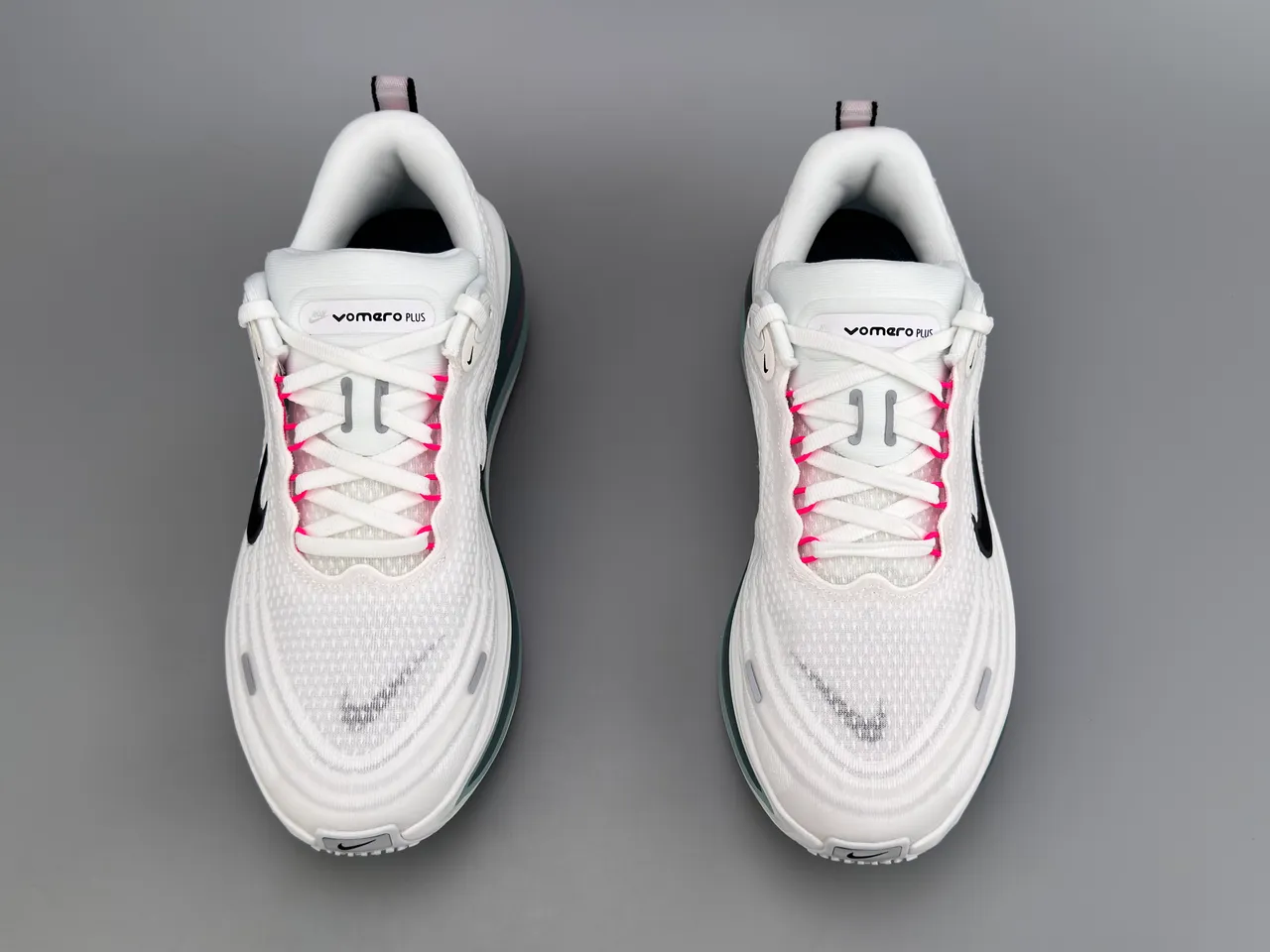 Nike Invincible Run White Pink Engineered Knit Upper Translucent Wave Midsole Running Shoes 9