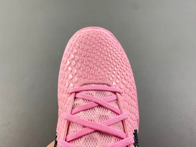 Nike Kobe Rosa Preto Superior Texturizada Pébbled Sobreposição Swoosh Tênis de Basquete 5