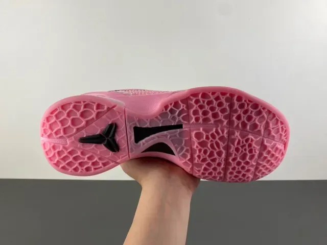 Nike Kobe Rosa Preto Superior Texturizada Pébbled Sobreposição Swoosh Tênis de Basquete 10