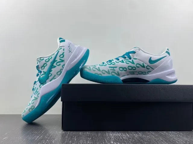 Nike Kobe White Blue Low-Top Silhouette Numeric Print Upper Basketball Shoes 4