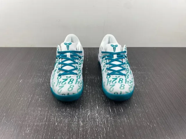 Nike Kobe White Blue Low-Top Silhouette Numeric Print Upper Basketball Shoes 6