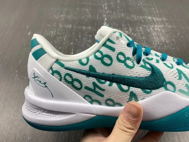 Nike Kobe White Blue Low-Top Silhouette Numeric Print Upper Basketball Shoes 11
