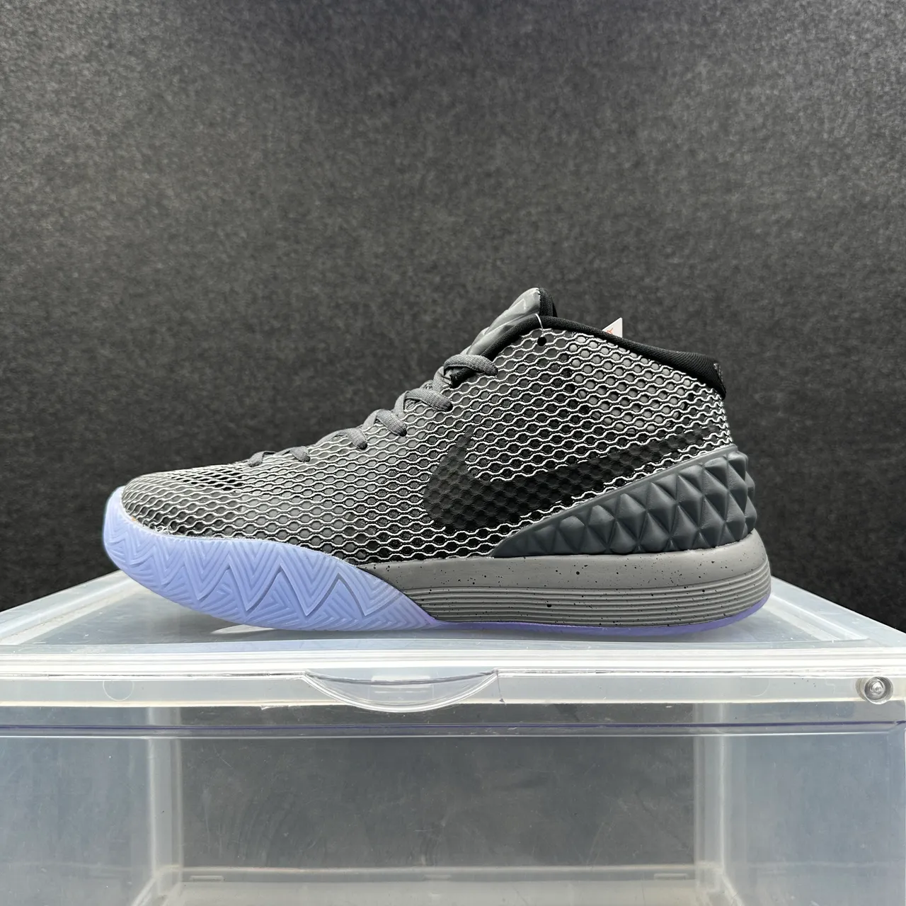Nike Kyrie Honeycomb Mesh Geometric Cage Basketball Shoes 2