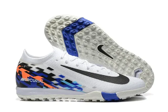 Nike Mercurial Chaussures de Football Turf Blanc Multicolore Upper en Tricot Surimpression Graphique Pixelisée 1