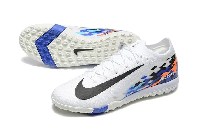 Nike Mercurial Chaussures de Football Turf Blanc Multicolore Upper en Tricot Surimpression Graphique Pixelisée 7