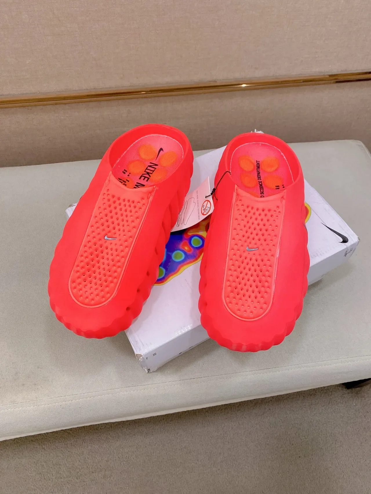 Nike Mind Orange White Molded Wavy Sole Perforated Strap Upper Slippers 12