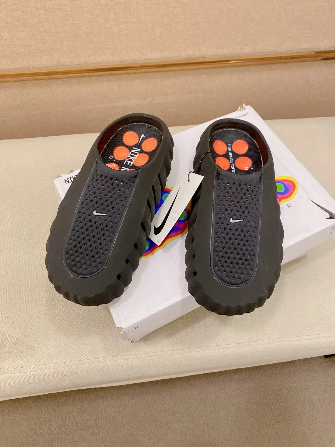 Nike Mind Orange White Molded Wavy Sole Perforated Strap Upper Slippers 13