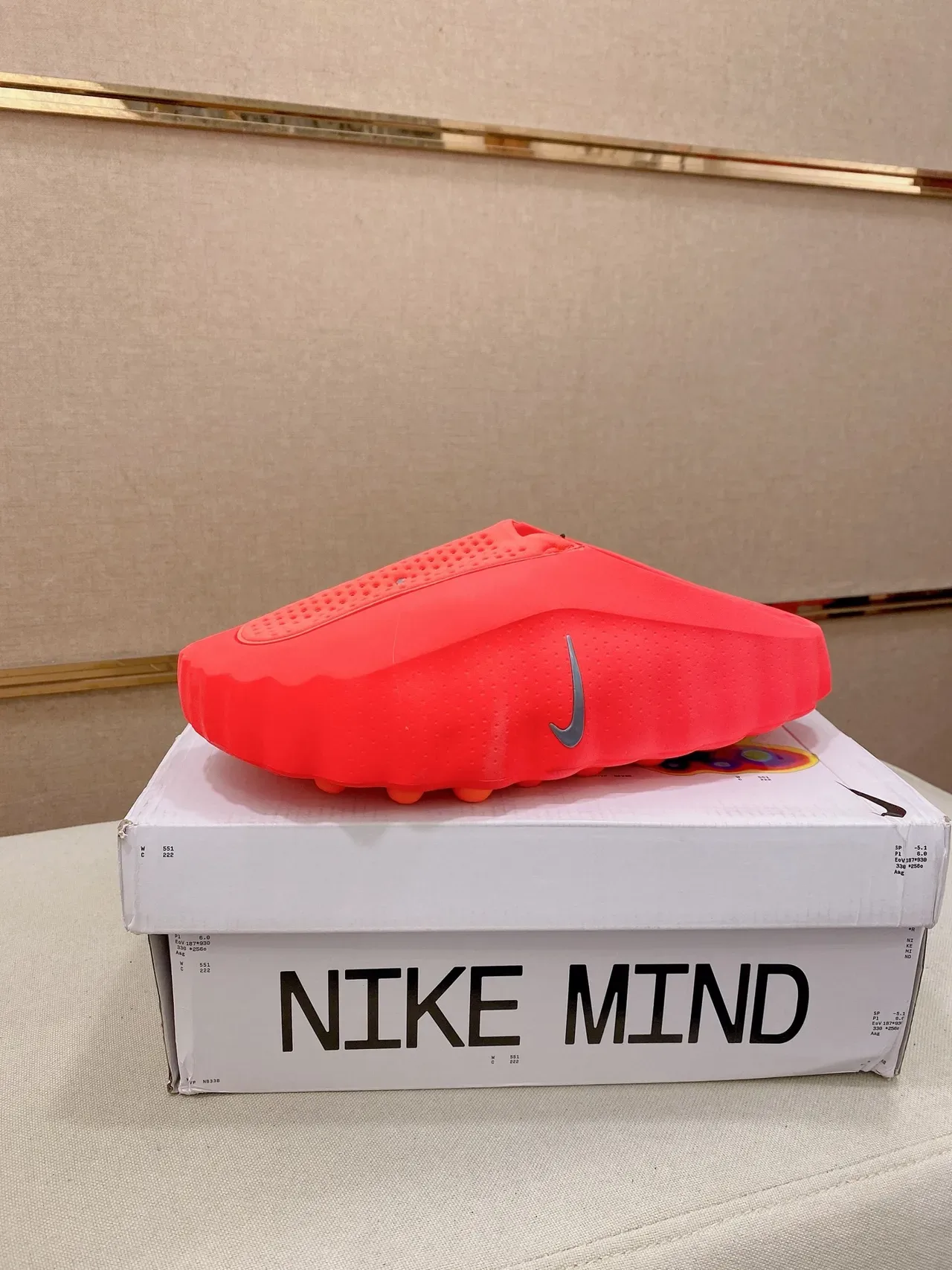 Nike Mind Orange White Molded Wavy Sole Perforated Strap Upper Slippers 16