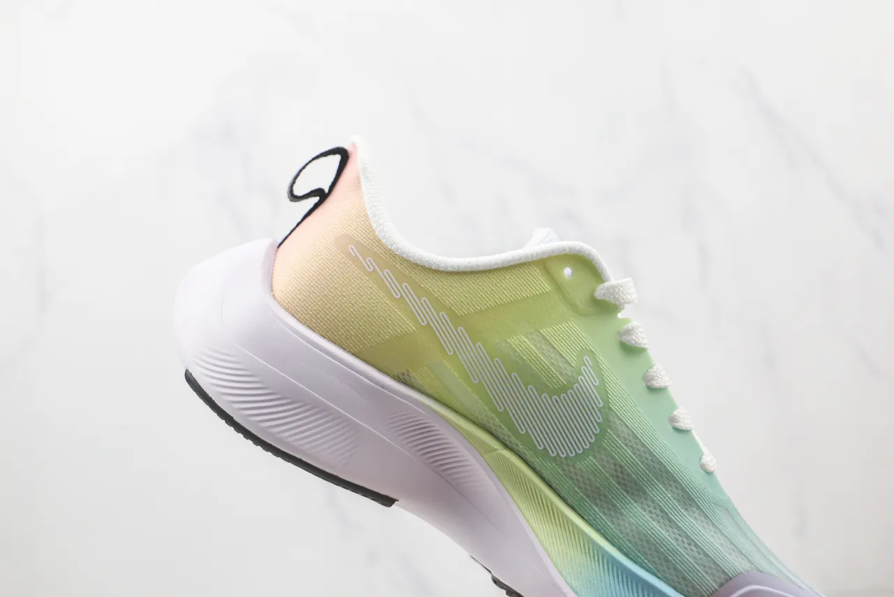Nike Multicolor Gradient Mesh Upper Sculpted Foam Midsole Running Shoes 6