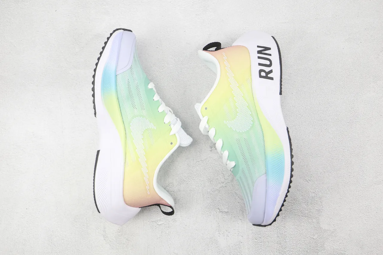 Nike Multicolor Gradient Mesh Upper Sculpted Foam Midsole Running Shoes 9