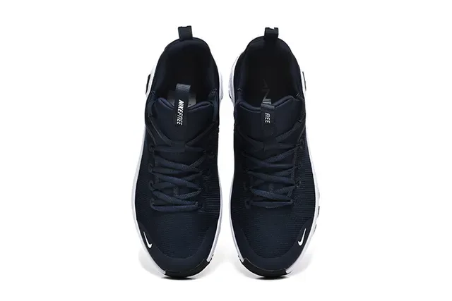 Nike Navy White Engineered Mesh Upper Sculpted Ribbed Midsole Running Shoes 6