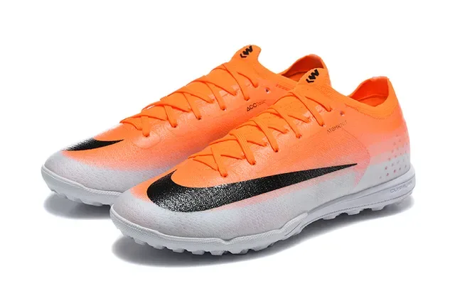 Nike Chaussures de Football Turf Orange et Noir Low-Cut Knit Upper Gradient Fade 8