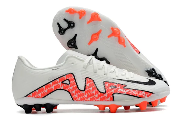 Nike Phantom GT Marron Blanc Métallique Cuivre Tige Synthétique Swoosh Accent Chaussures de Football Firm-Ground 3