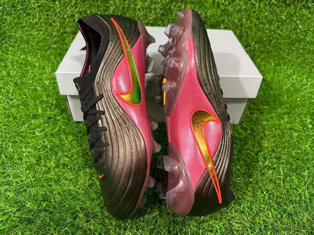 Nike Phantom GT بوردو أسود باترون موجي الجزء العلوي الصناعي أحذية كرة القدم للأرض الصلبة 5