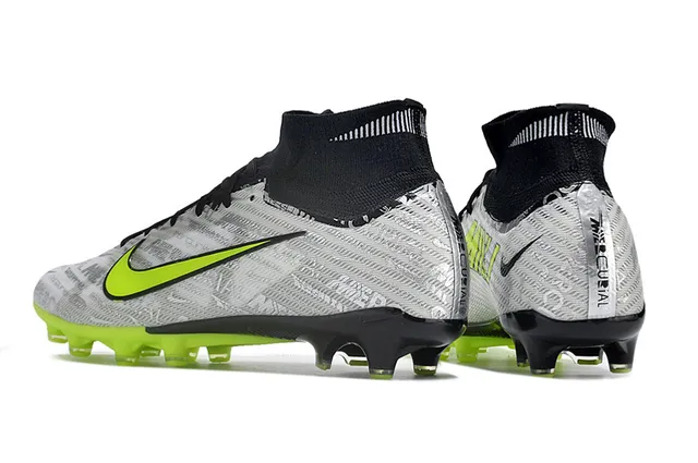 Nike Phantom GT Firm-Ground Soccer Shoes 4