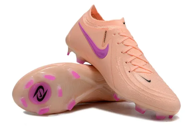 نيكي Phantom GT Gripknit Peach and Pink Firm-Ground أحذية كرة القدم 4