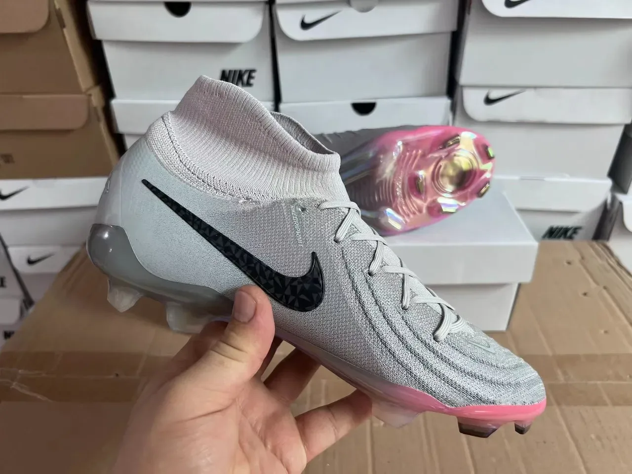 Nike Phantom GT Iridescent Gray Chaussures de football sol ferme 4