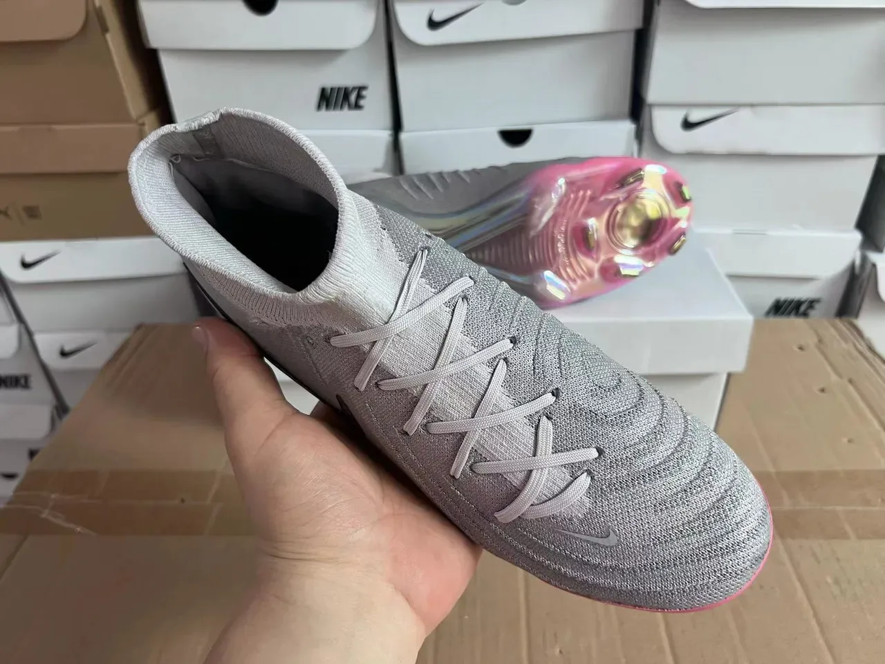 Nike Phantom GT Iridescent Gray Chaussures de football sol ferme 9