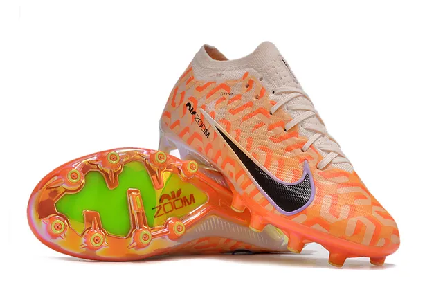 Nike Phantom GT Orange Beige Flyknit Upper Geometric Pattern Firm-Ground Soccer Shoes 3