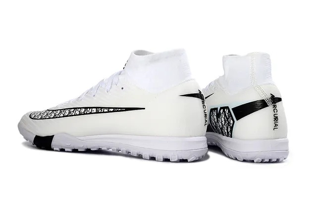 Nike Phantom GT Branco e Preto Flyknit Superior Colar de Meia Ajustado Sapatos de Futebol para Gramado 3