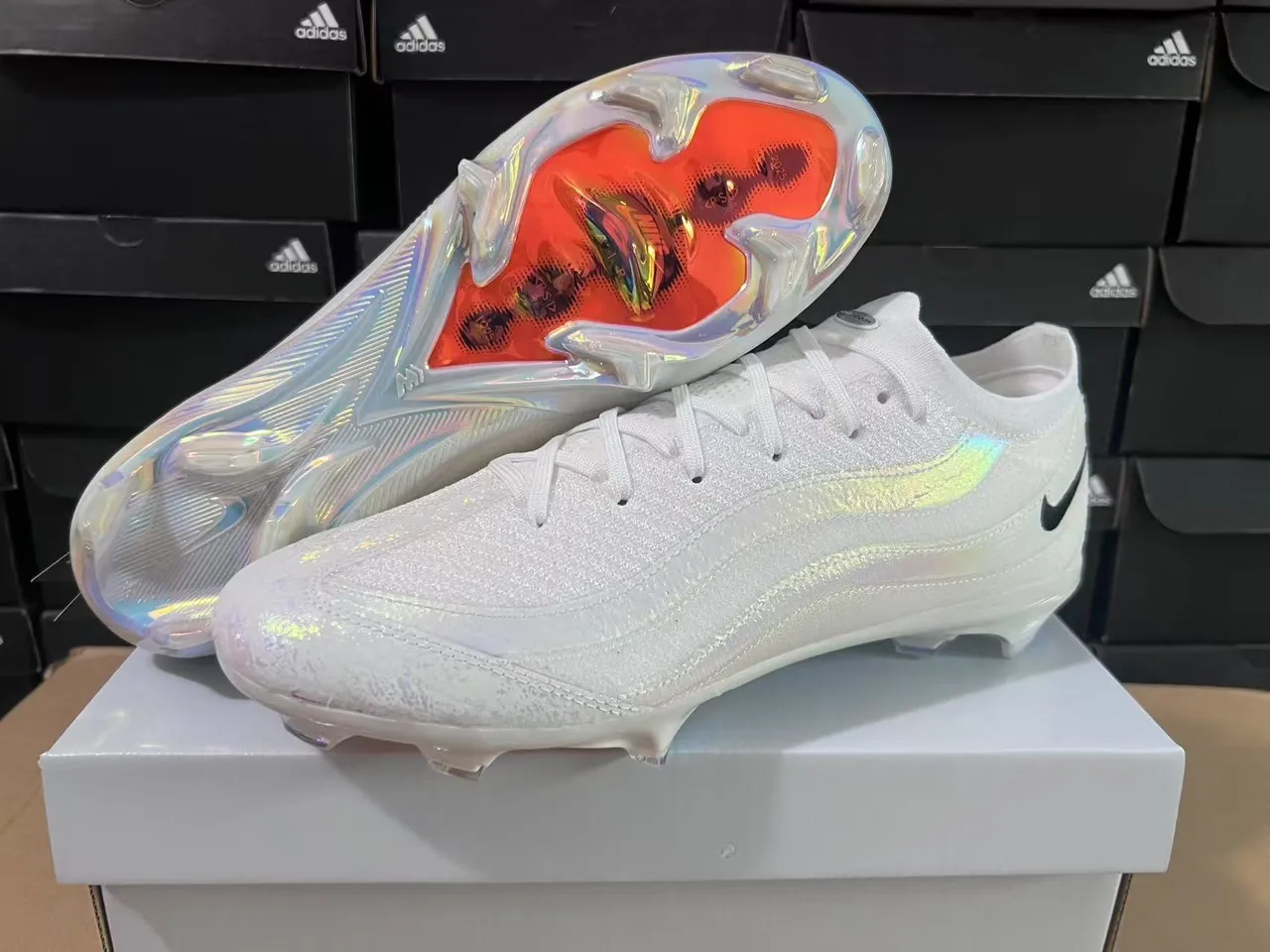 Nike Phantom GT White Iridescent Firm-Ground Soccer Shoes 2