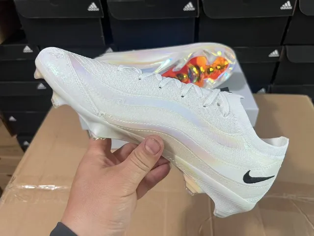 Nike Phantom GT White Iridescent Firm-Ground Soccer Shoes 6