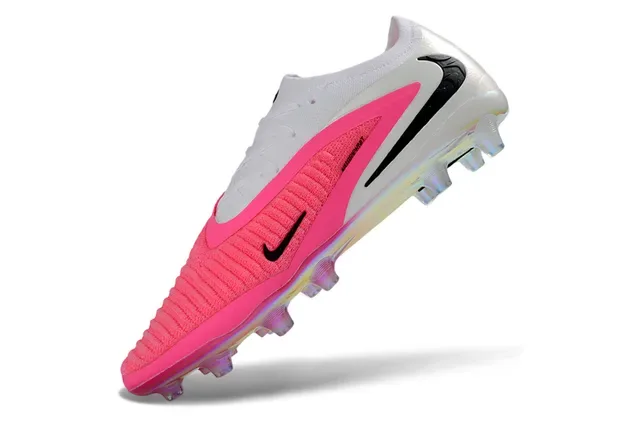 Nike Phantom GT أبيض وردي وجهة قماش محبوكة silhouette منخفض أرضية صلبة أحذية كرة القدم 3