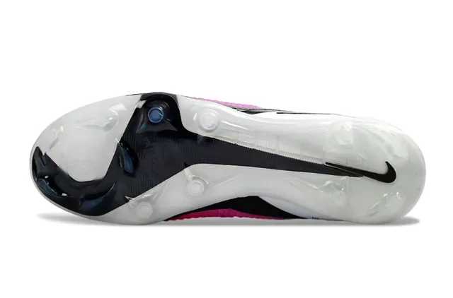 Nike Phantom GT Chaussures de football blanc rose, empiege knit coupe basse, overlay asimétrique noir, terrain ferme 5