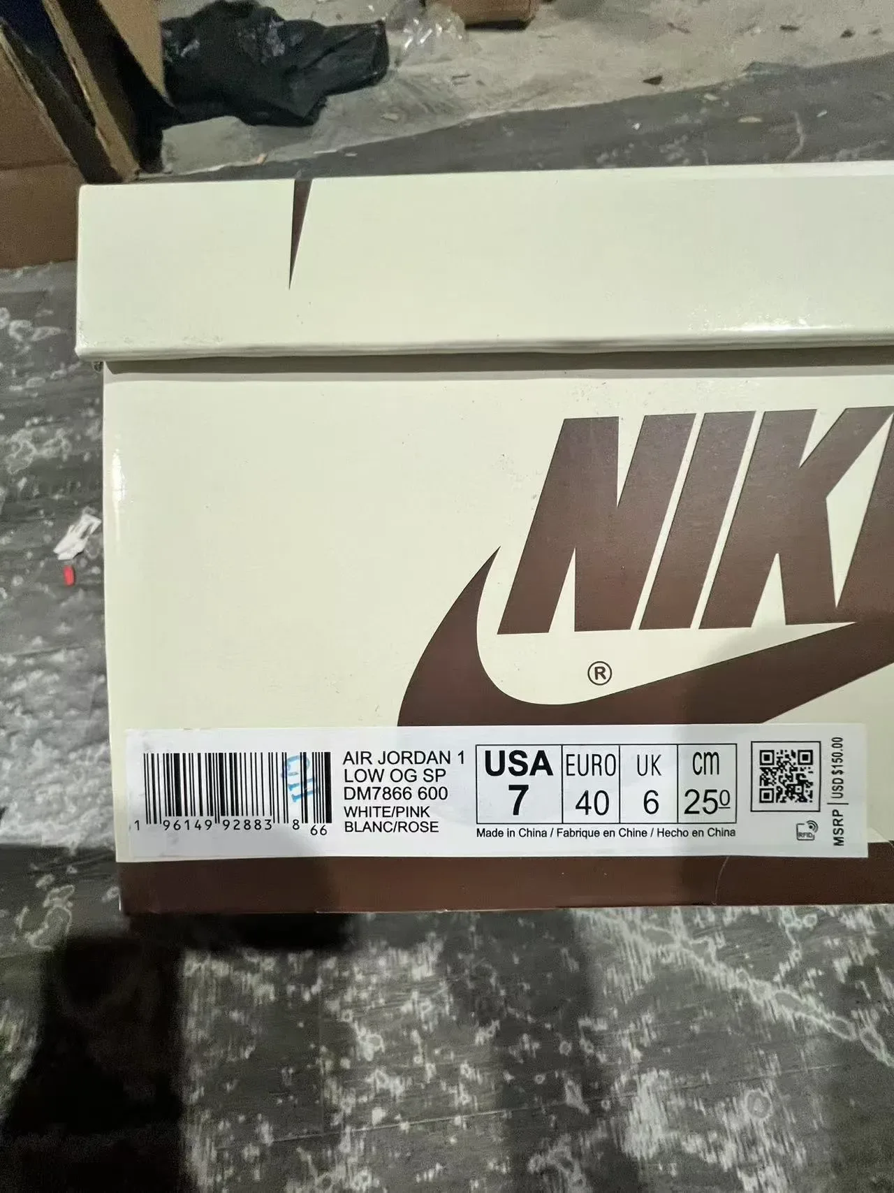 Nike Pink Beige Low-Top Mixed-Material Sneakers 10
