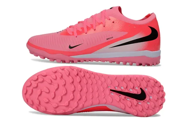 Nike Sapatos de futebol turf sintéticos texturizados de baixo corte superior em rosa e preto 6