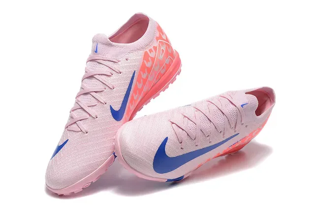 Nike Zapatos de Fútbol Turf Upper de Tejido Bajo en Rosa y Azul 3