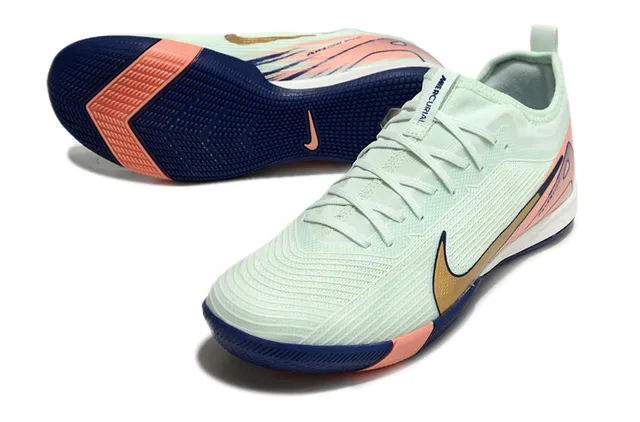 Nike Pink Blue Low-Top Synthetic Mesh Upper Sneakers 17
